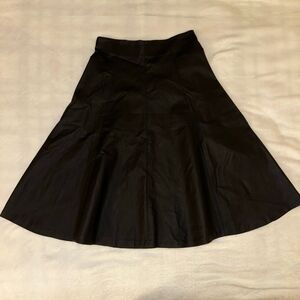Potter’s Pot Women’s Small Black Faux Leather Circle Flare Skirt Knee Length EUC